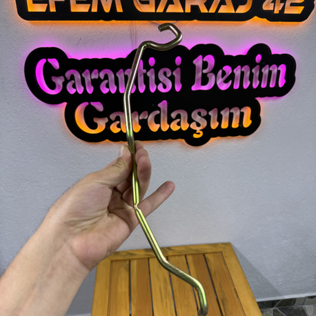 Kaput kaldırma demiri
